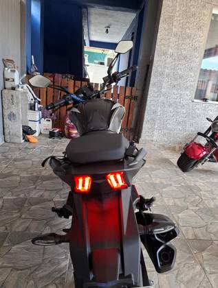 BAJAJ DOMINAR 250 